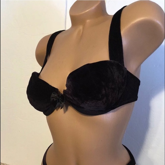 Vintage Victoria’s Secret bra & panty black velour - Picture 12 of 16